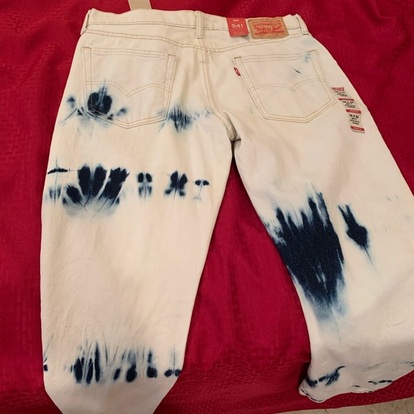 Levi’s 541 jeans. White with Blue accents - Picture 3 of 8